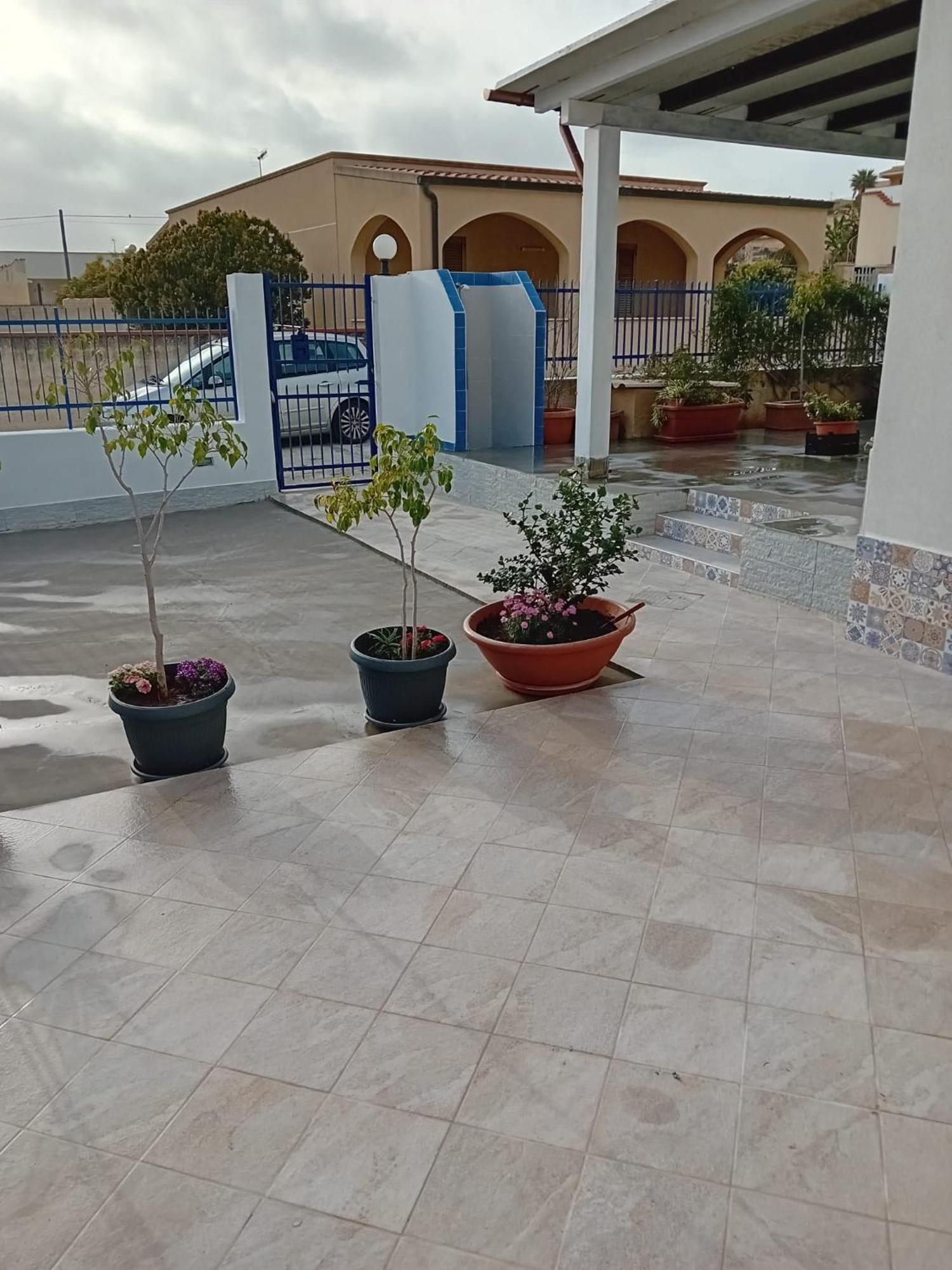 Villa Sunshine Triscina Exterior photo