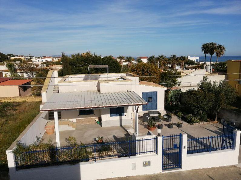 Villa Sunshine Triscina Exterior photo